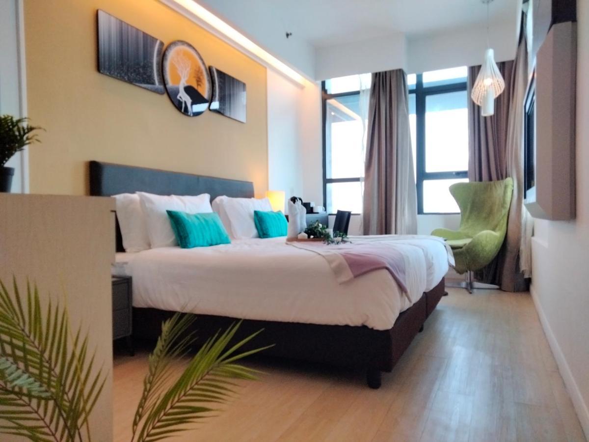 Centrestage Pj By Homebrickz Petaling Jaya Exterior foto