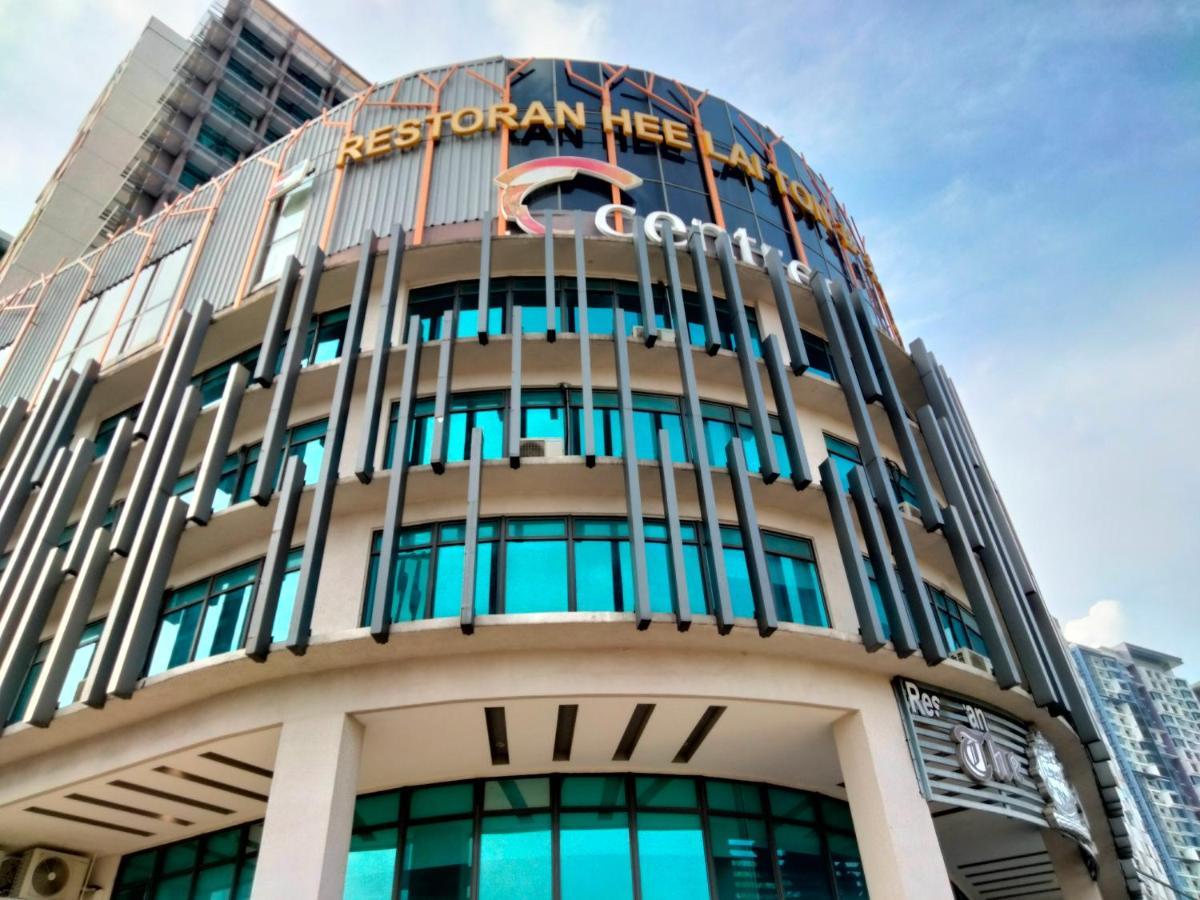 Centrestage Pj By Homebrickz Petaling Jaya Exterior foto